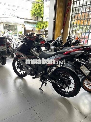winer x . thắng abs . máy zin im . áo đẹp