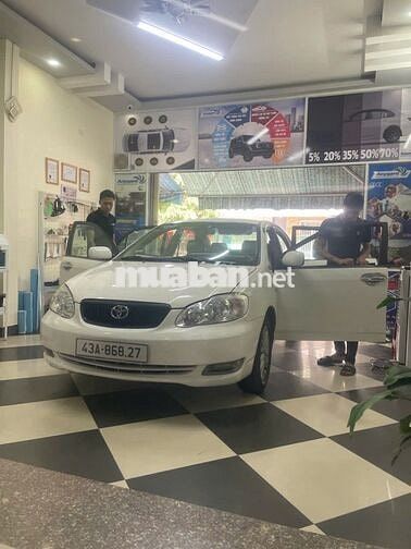 Toyota Corolla Altis Trắng 5 chỗ Sàn
