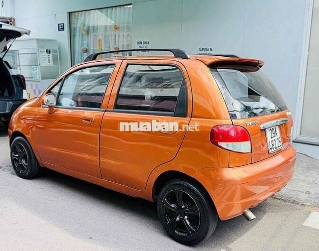 Daewoo Matiz 4 chỗ màu Cam