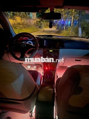 Toyota Corolla Altis Trắng 5 chỗ Sàn