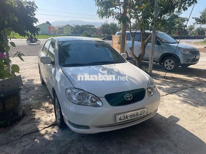 Toyota Corolla Altis Trắng 5 chỗ Sàn
