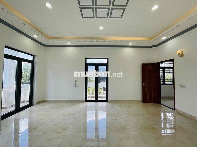 Cho thuê biệt thự mới đẹp góc 2 mặt tiền khu dân cư Bửu Long
