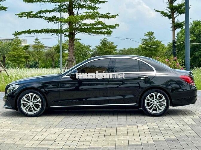 Mercedes-Benz C200 phom mới 2016 8 vạn km Đen