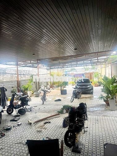 Nhà mặt tiền Tam Bình 550m² sân rộng phù hợp đa ngành kinh doanh