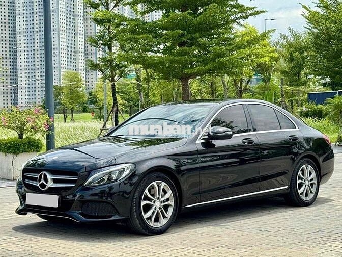Mercedes-Benz C200 phom mới 2016 8 vạn km Đen