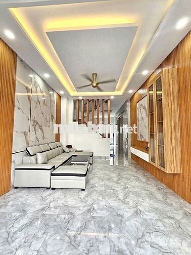 Cho thuê nhà 1 trệt 2 lầu gần ngã tư Miếu Ông Cù 4 phòng giá 10 tr/ th