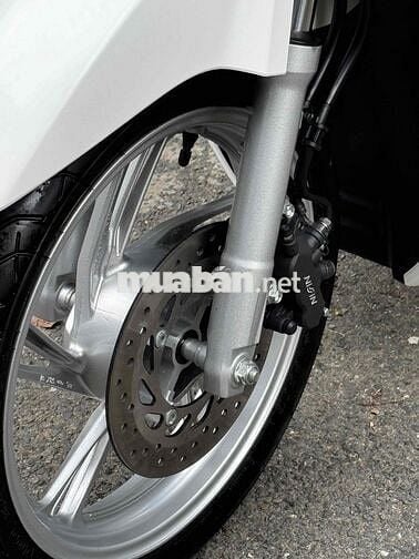 Honda SH 125i 2025 Trắng đen bstp 9 chủ