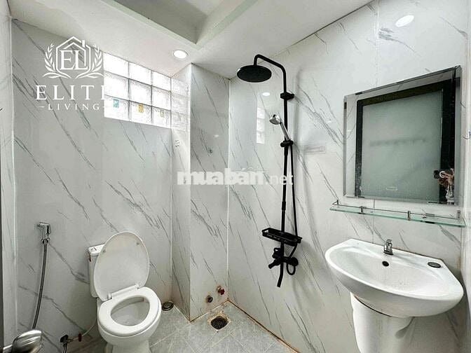 TRỐNG SẴN 2 CĂN DẠNG STUDIO CỬA SỔ TRỜI THOÁNG GẦN HỒ CON RÙA Q3