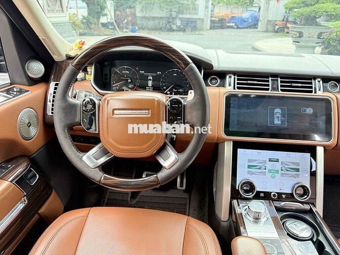 Range Rover SVAutobiography