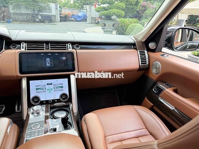 Range Rover SVAutobiography