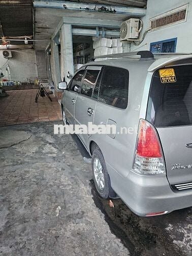 Toyota Innova V 2010 Tự động Bạc