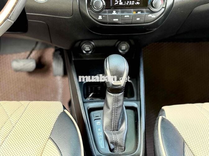 Suzuki Ertiga 1.5 AT 2022 Trắng 83000 km