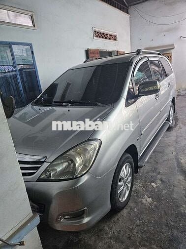 Toyota Innova V 2010 Tự động Bạc