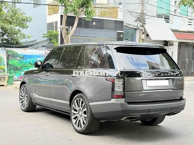 Range Rover SVAutobiography