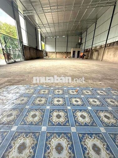 Kho Cho Thuê Gần Chợ Đầu Mối Hóc Môn, giá rẽ 264m,14 triệu,đường tải
