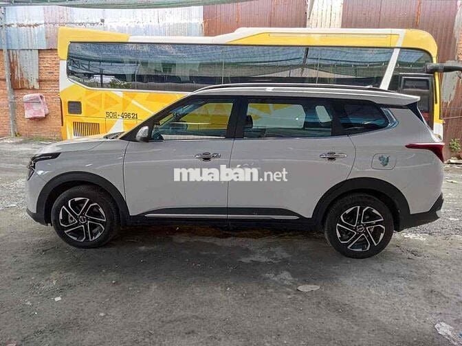 Kia Carens 2024 Trắng 19.000 km