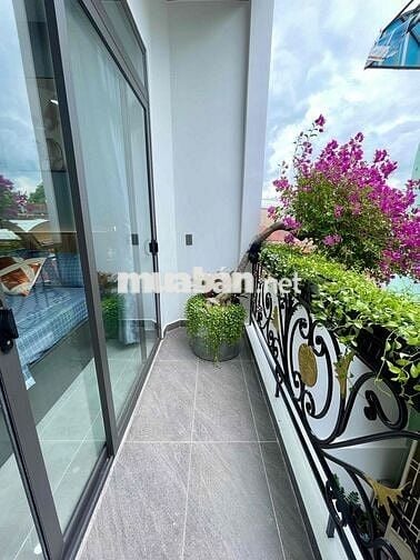 LÊN SÓNG MINI HOUSE NGAY ST EMART PHAN HUY ÍCH, P12, GV, HCM - 4.39 TỶ