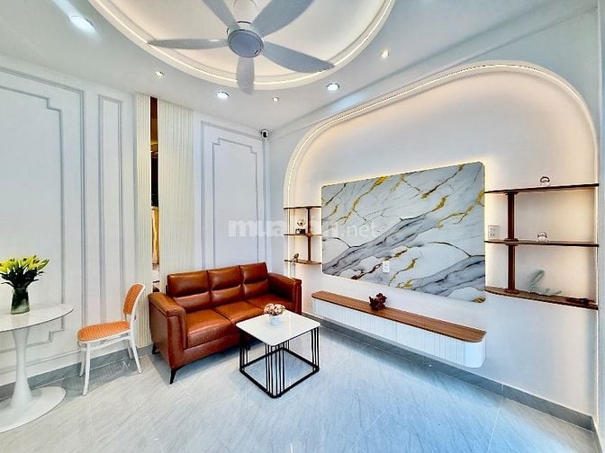 💥Sát hxh Tăng Bạt Hổ, có sân để xe, có PN trệt 🍀Chỉ 4.35 tỷ bớt lộc 