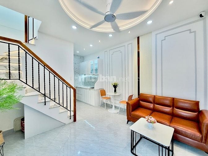 💥Sát hxh Tăng Bạt Hổ, có sân để xe, có PN trệt 🍀Chỉ 4.35 tỷ bớt lộc 