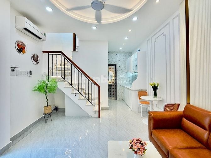 💥Sát hxh Tăng Bạt Hổ, có sân để xe, có PN trệt 🍀Chỉ 4.35 tỷ bớt lộc 