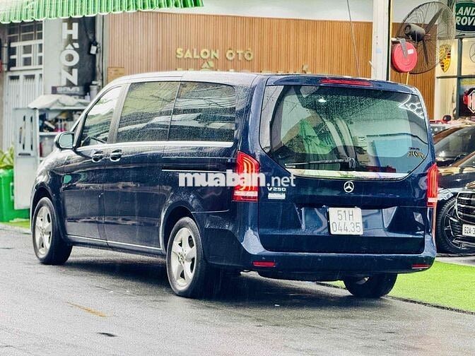 Mercedes-Benz V250 2018 Xanh Tự động 7 cấp