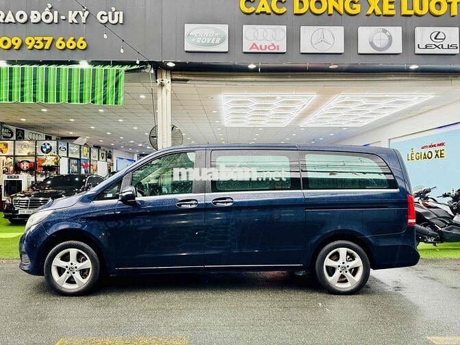 Mercedes-Benz V250 2018 Xanh Tự động 7 cấp