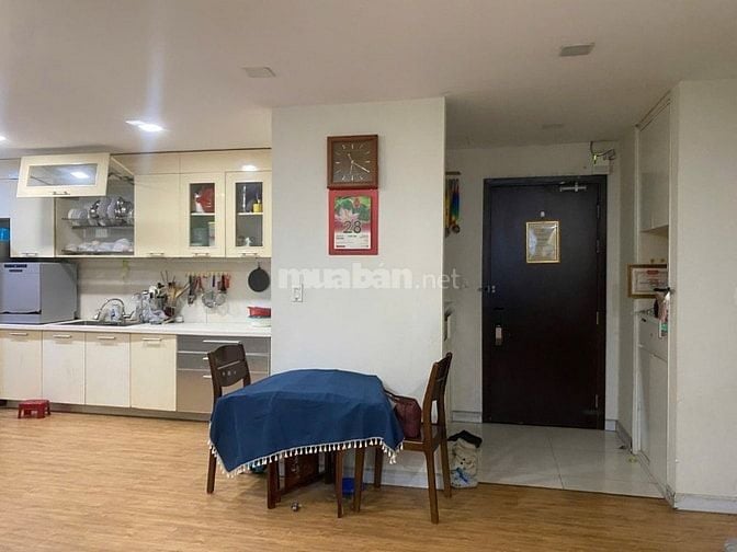 Chính chủ cần bán Căn hộ 2+2, 90m2, nội thất cc, cầu giấy, nhỉnh 7tỷ