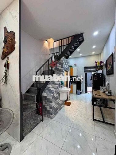 Nhà Đẹp Khu VIP TÂN SƠN NHÌ - 2 MẶT HẺM - 28M2 - 1 BƯỚC RA HẺM OTO