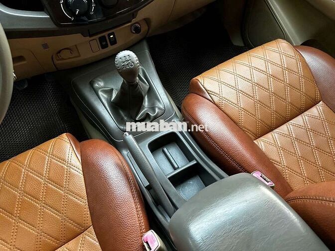 Toyota Fortuner 2012 Số sàn Bạc