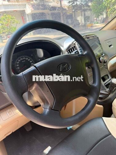 Hyundai Starex 2009...9 chỗ Số sàn Vàng cát