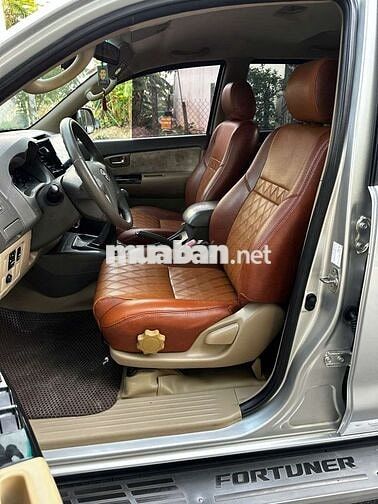 Toyota Fortuner 2012 Số sàn Bạc