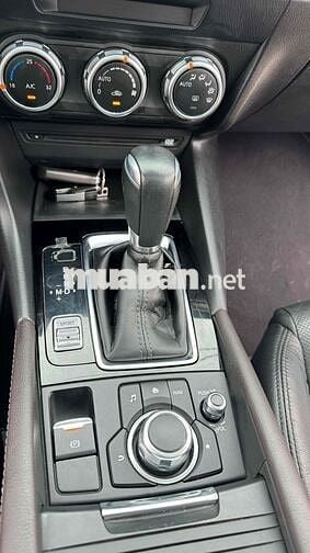 Mazda 3 1.5 AT Facelift 2017 chuẩn 20.000km 1 chủ