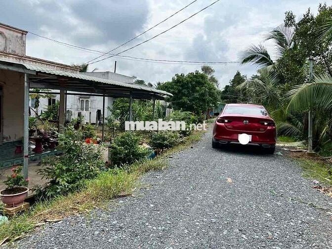 Đất mặt tiền kênh Bà Kiểng 400m2 sẵn nhà