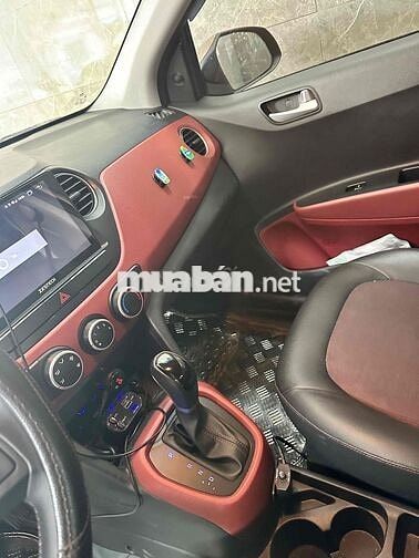 Hyundai i10 2021 Tự động Nâu