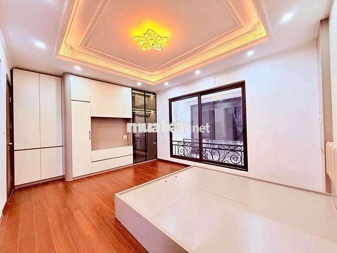 Xuân Đỉnh Ngoại Giao Đoàn 35m2 mt5m 5T thang máy, chủ chào hơn8đ có tl
