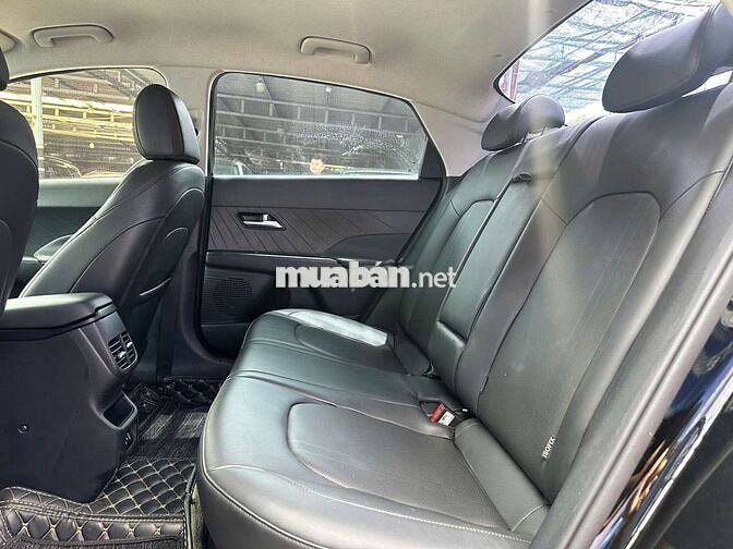 Hyundai Accent 2024 Đặc biệt 1.5AT,màu đen,2v3 km