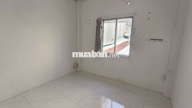 Phòng 2PN + P.khách 40m2, toilet trong phòng