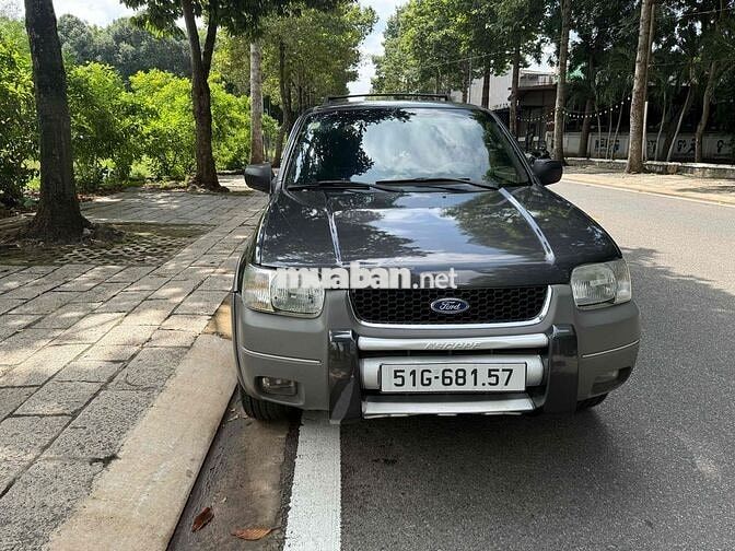 Ford Escape XLT Xám 5 chỗ xăng