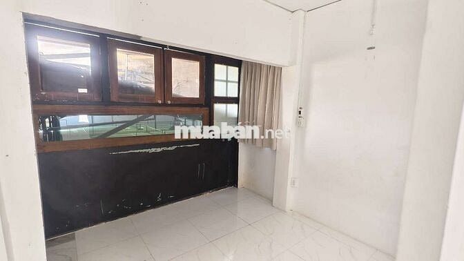 Phòng 2PN + P.khách 40m2, toilet trong phòng