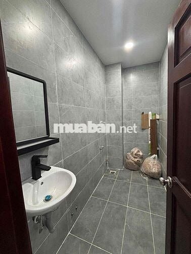 Cho thuê nhà nguyên căn Dương cát lợi sát quận 7