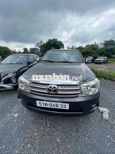 Toyota Fortuner 2009 Xám 8 chỗ