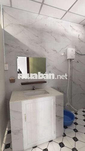 Phòng 2PN + P.khách 40m2, toilet trong phòng