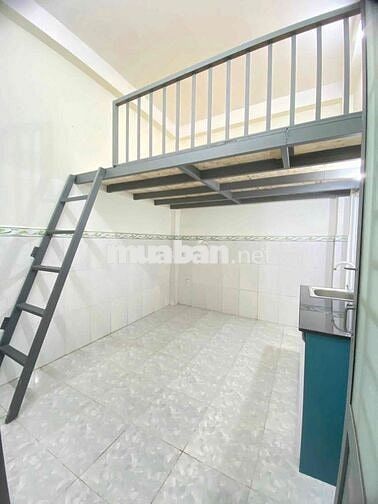 Cho Thuê Phòng Gác Cửa Sổ Nội Thất Gần Đại Học Công Thương - AEON MALL