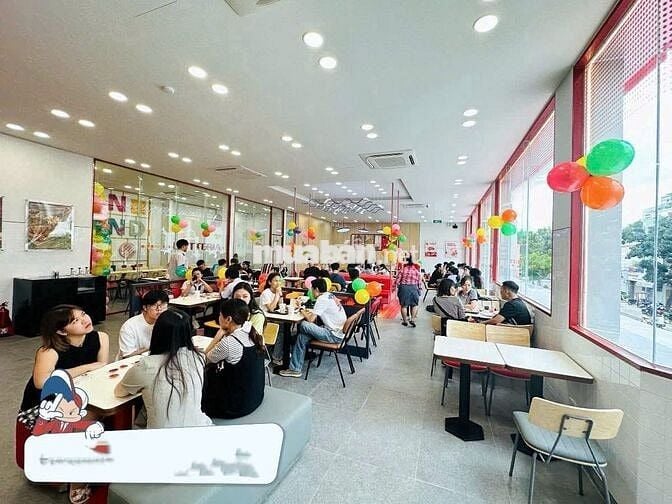 CHO THUÊ MẶT TIỀN KINH DOANH 10M NGÃ TƯ KHU KINH DOANH CAO QUẬN 5