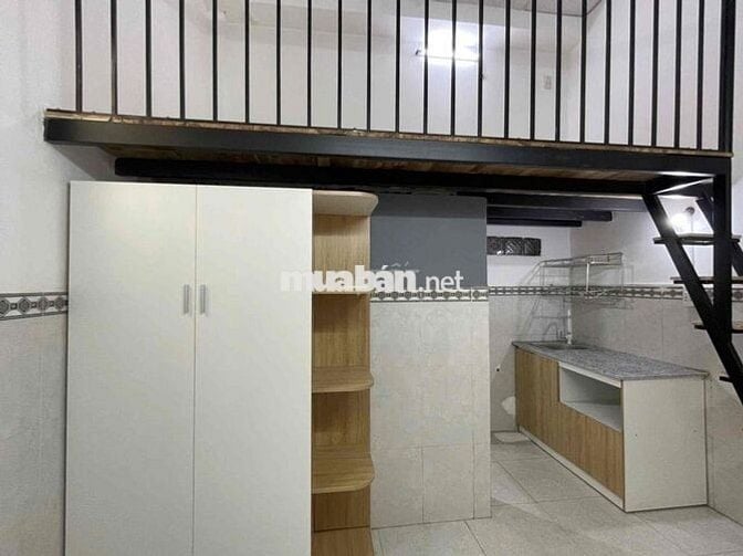 Cho Thuê Phòng Gác Cửa Sổ Trời Nội Thất Gần ĐH Công Thương - AEON MALL