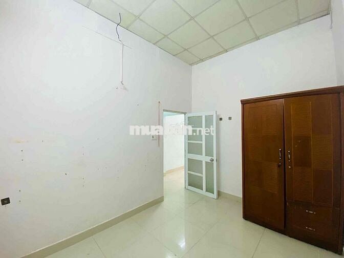 Lê Đức Thọ - 61M2 - Giá Nhỉnh 3 Tỷ( TL) - Sân Rộng