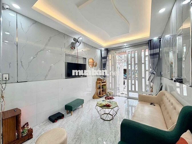 CHÍNH CHỦ CHO THUÊ NHÀ NGUYÊN CĂN 2pn 2wc TRUNG TÂM Q3