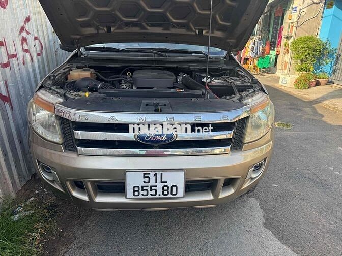 Ford Ranger số sàn 2 cầu XLT