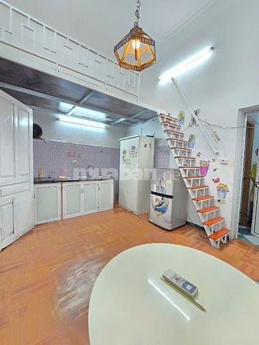 Cho thuê phòng 63/1194 Láng, gần GT, Ngoại thương