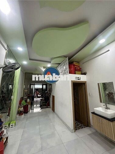 Cho thuê nhà mặt tiền 2pn đường Lý Tuệ quận Tân Phú